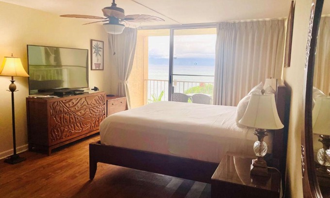 Kahana Apartment | Oceanview Condo at Royal Kahana Resort