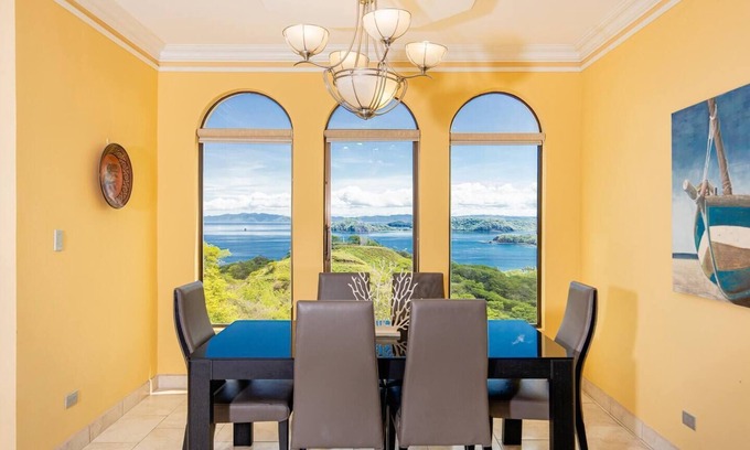 Playa Hermosa Condo | Oceanview Penthouse Retreat | Playa Hermosa