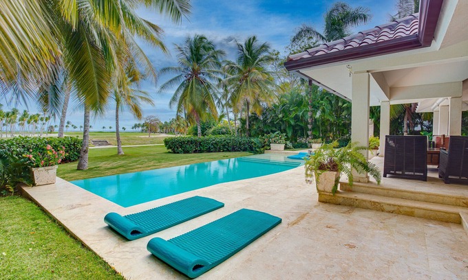 Punta Cana Villa | Oceanview Sturdy Villa in Punta Cana with Butler