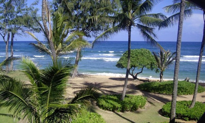 Wailua Condo | Oceanview Top Floor Studio | Islander on the Beach 361
