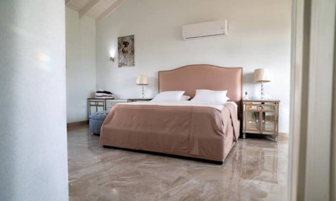 Oistins Villa | Oceanview Villa, in Oistins
