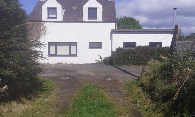 Bannockburn Cottage | Ochil Cottage In Bannockburn, close to Stirling.