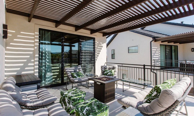 Santa Clara House | Ocotillo Springs Resort 21 | Park Place, Sleeps 20 guest, Private Balcony, and Community Pool
