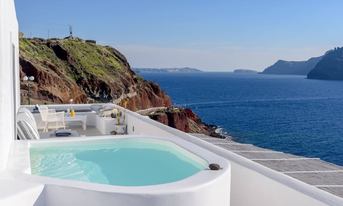 Oia Villa | Ode Villa with sunset and private heated pool