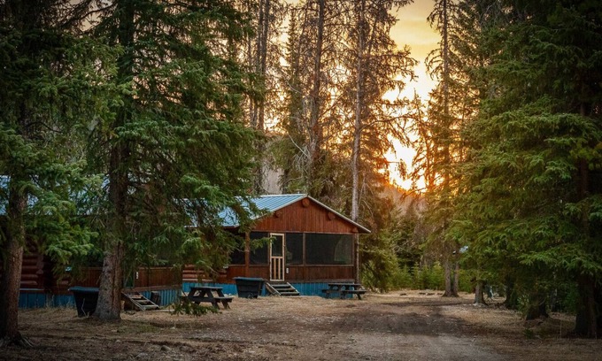 Rock Lake Cabin | Off-Grid Wilderness Cabin 1 with Mountain Views, Sauna, Canoes & Fishing