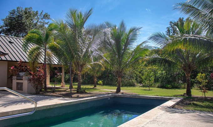 Sanctuary Belize House | Off-grid oasis with private pool, patio, grill & partial AC