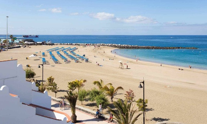 Los Cristianos Apartment | OHANA Apartment - Beach 2 minutes away - Los Cristianos
