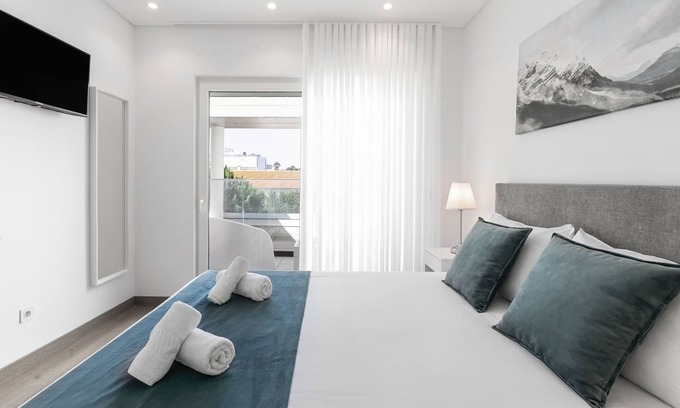 Nazare Apartment | Oitava Maravilha - Pool & Sea View