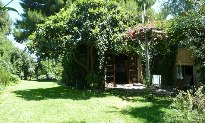 Archi House | Old barn surrounded by greenery a few meters from the sea in le ripe estate