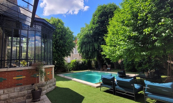 Beaune House | Old house with swimming pool close to town center