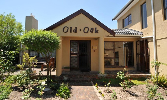 Eikenbosch House | Old Oak Guest House