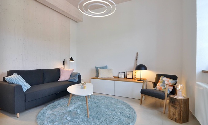 Baustert Apartment | Old school with a modern apartment - The reading room