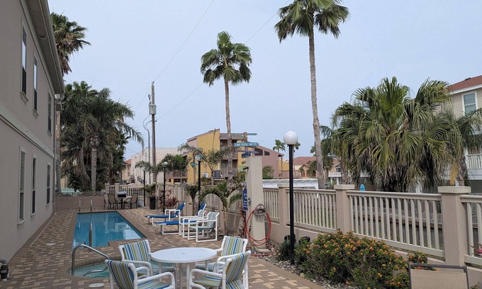 South Padre Island Condo | Oleander Place 203: Spacious 3-bedroom by the beach