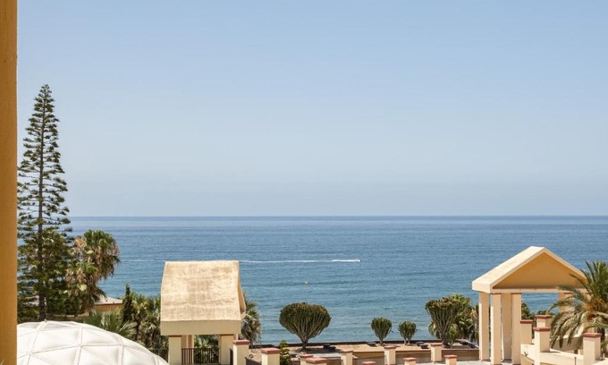 Nikki Beach Apartment | OleHolidays 316 Romana Playa primera linea playa