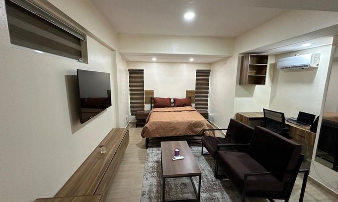 Surulere Apartment | Olu's Studio