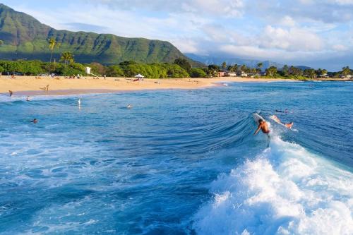 Makaha Valley House | Oluolu by AvantStay Single-Story Home by Ocean
