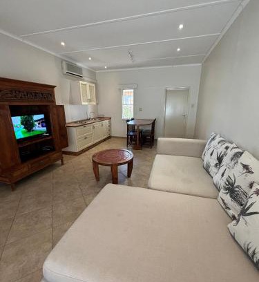 Windhoek House | Olympia de Fati