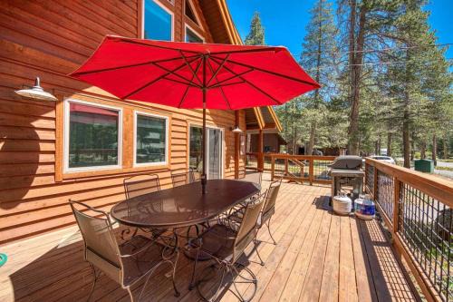 Olympic Valley House | Olympic Valley Hideaway - Newly Remodeled Cabin with Private Hot Tub