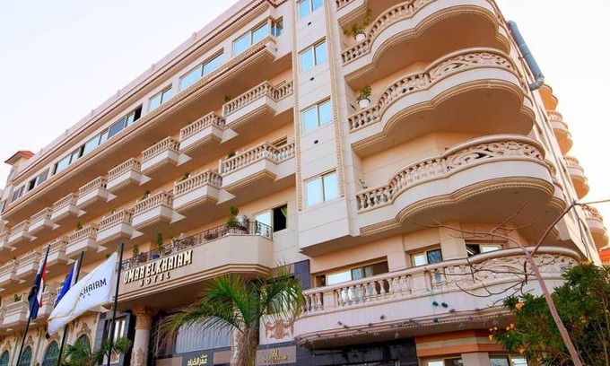 Ras El Bar Hotel | Omar Elkhaiam Hotel