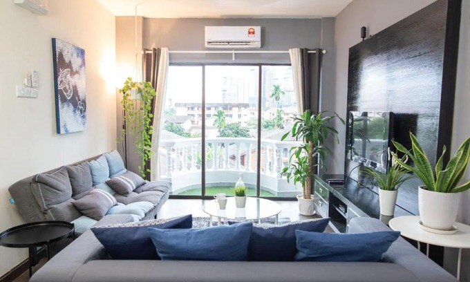 Kuala Lumpur City Centre Apartment | Omar's Place 1