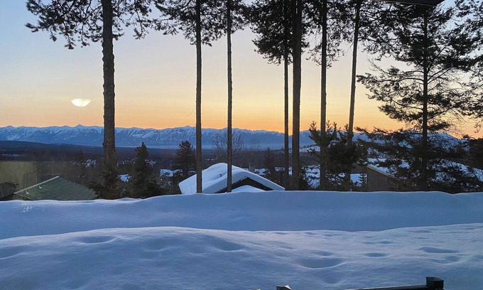 East Kootenay Condo | On Hill Mountain Retreat