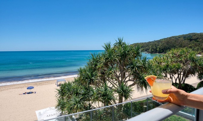 Noosa Heads Hotel | On The Beach Noosa