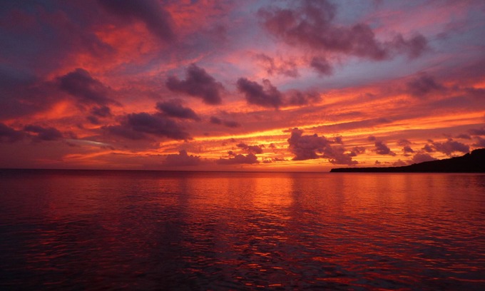 Bisento Cottage | ON THE SEA! 2 beaches with an easy walk! Couples only! Private/natural/exclusive