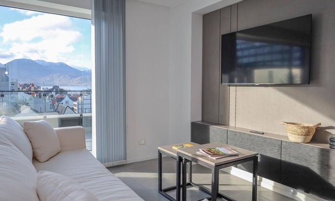 Province of Tierra del Fuego Apartment | One-Bedroom Apartment with Balcony and Sea View