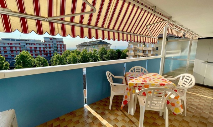 Porto Santa Margherita Apartment | One-bedroom flat with shared pool