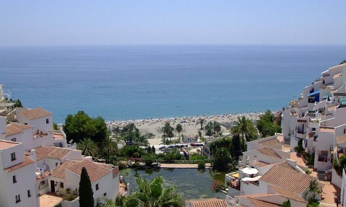 Chimenea Apartment | One-bed top floor boutique apartment. Stunning views out over the Mediterranean.
