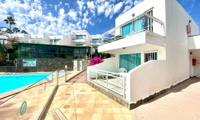 Playa del Aguila Apartment | One bedroom apartment, with Wifi, next pool in Playa del Aguila