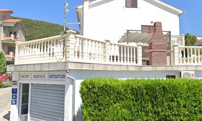 Supetarska Draga Apartment | One bedroom apartment with terrace and sea view Supetarska Draga - Donja, Rab (A-22866-a)