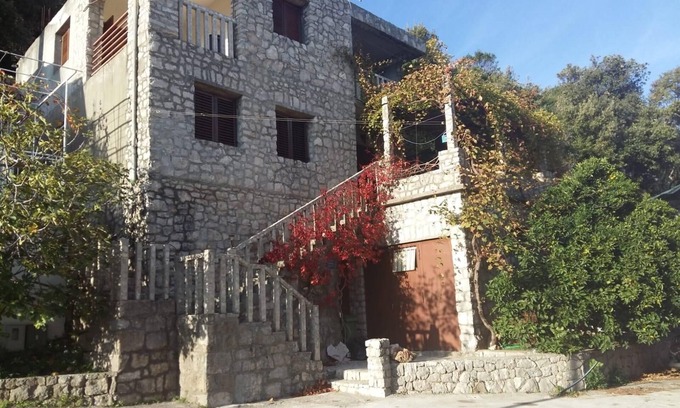Crkvice Apartment | One bedroom apartment with balcony and sea view Cove Crkvice, Pelješac (A-17667-b)