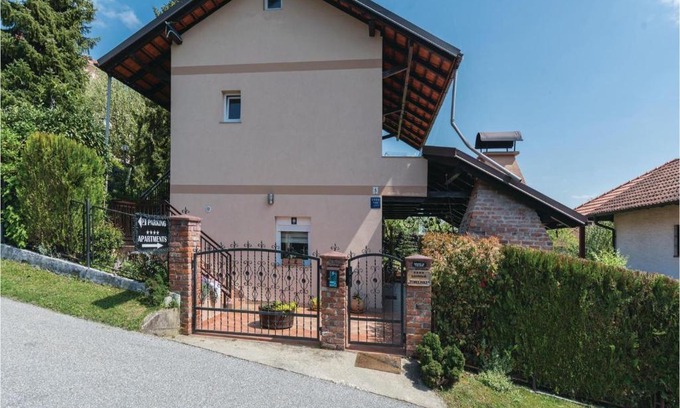 Tuhelj Apartment | One-Bedroom Apartment in Tuheljske Toplice