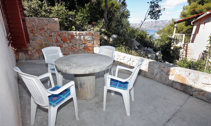 Cove Basina (Jelsa) Apartment | One bedroom apartment near beach Cove Tatinja, Hvar (A-5729-b)