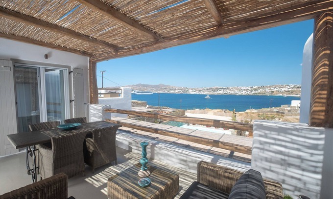 Kanalia Apartment | One-Bedroom Apartment, access to Shared Swimming Pool, Sea View (3A Seaside)