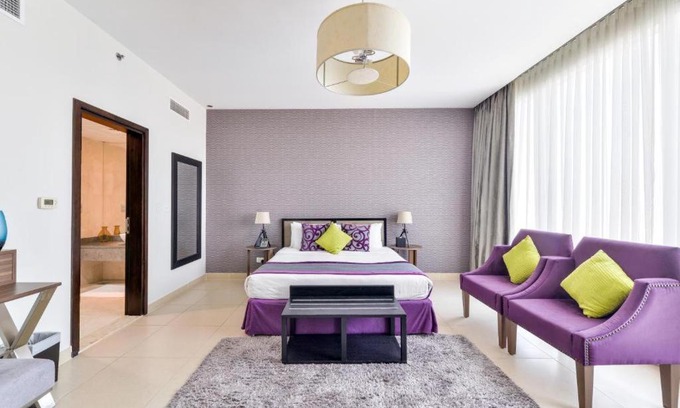Trade Center Apartment | One Bedroom Apartment On SZR Near Wtc Metro By Luxury Bookings