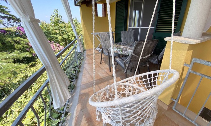 Loviste Apartment | One bedroom apartment with terrace and sea view Lovište, Pelješac (A-10197-a)