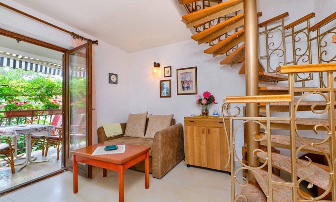Artatore Apartment | One bedroom apartment with terrace Artatore, Lošinj (A-2509-e)