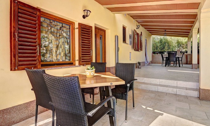 Valbandon Apartment | One bedroom apartment with terrace Fažana (A-7207-b)