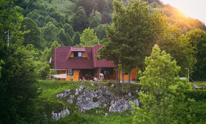 Seliste Dreznicko Apartment | One bedroom apartment with terrace Seliste Dreznicko, Plitvice (A-17549-a)