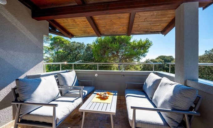 Silba Apartment | One bedroom apartment with terrace Silba (A-17603-b)
