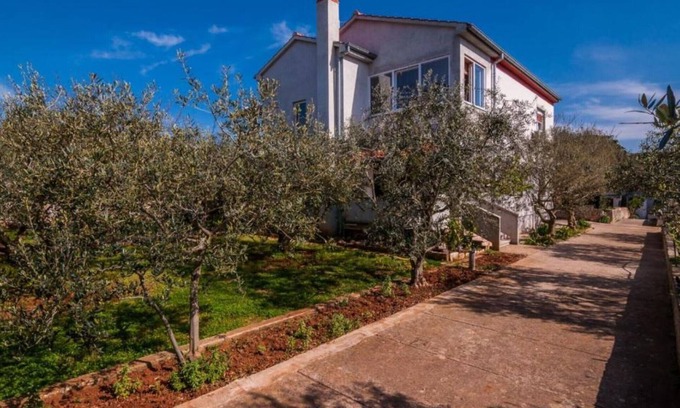 Susica Apartment | One Bedroom Apartment with Balcony (owner Cvita 1)