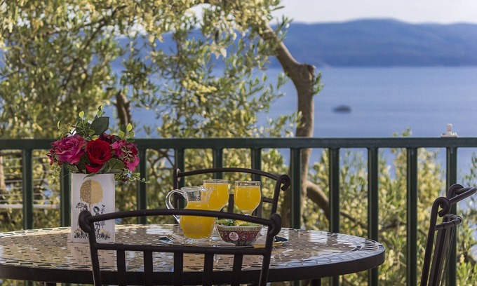 Brela Apartment | One bedroom apartment with terrace and sea view Brela, Makarska (A-11687-a)