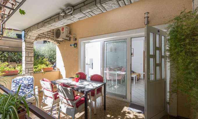 Porec Apartment | One bedroom apartment with terrace Poreč (A-2216-c)