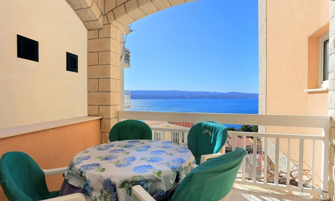 Stanici Apartment | One bedroom apartment with terrace and sea view Stanići, Omiš (A-2818-e)