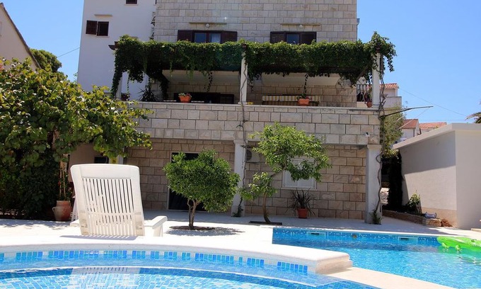 Sutivan Apartment | One bedroom apartment with balcony and sea view Sutivan (Brač)