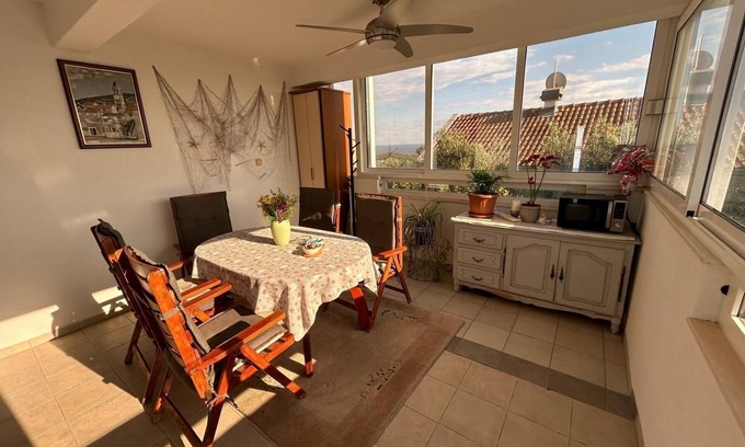 Rukavac Apartment | One bedroom apartment with terrace and sea view Rukavac, Vis (A-8897-a)