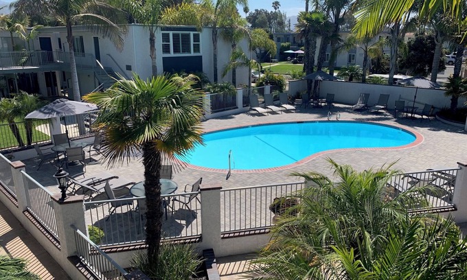 Carpinteria Condo | One Bedroom ground floor condo with Private Patio steps to Carpinteria beach