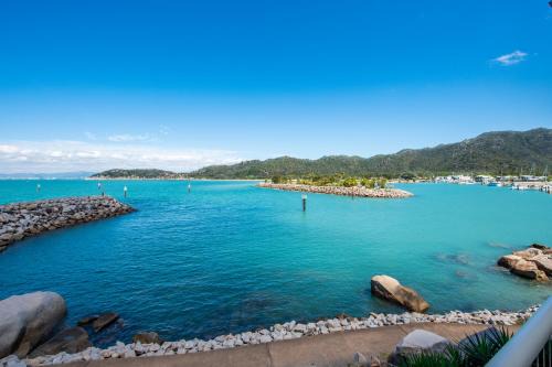 Nelly Bay Apartment | One Bright Point - Stunning Water Views